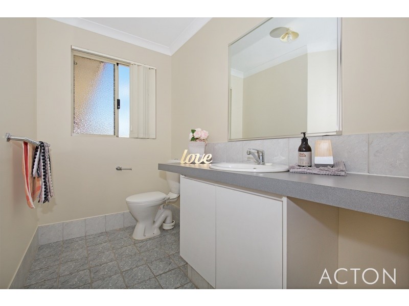 2/98 Teranca Road, Greenfields WA 6210