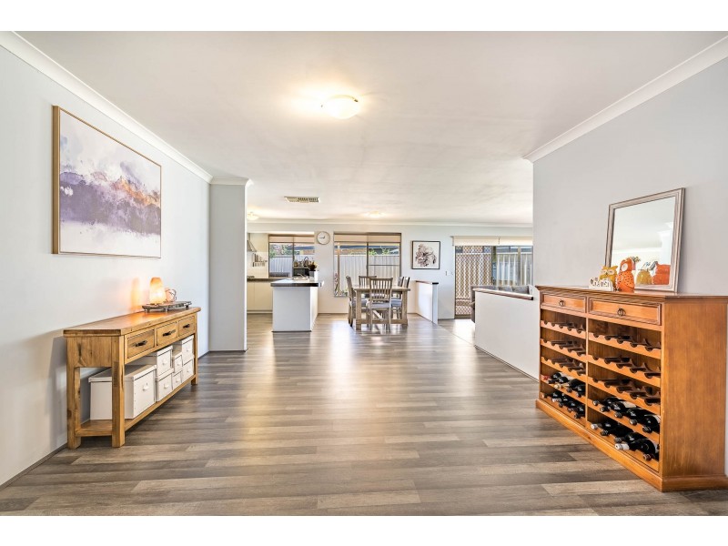 43 Reynolds Avenue, Greenfields WA 6210