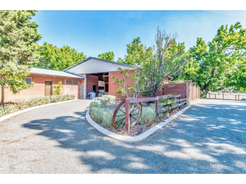 2395 South Western Highway, Serpentine WA 6125