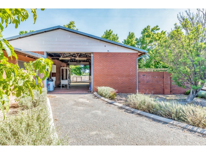 2395 South Western Highway, Serpentine WA 6125