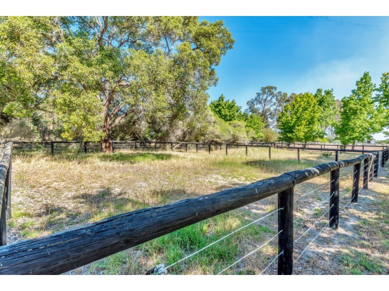 2395 South Western Highway, Serpentine WA 6125