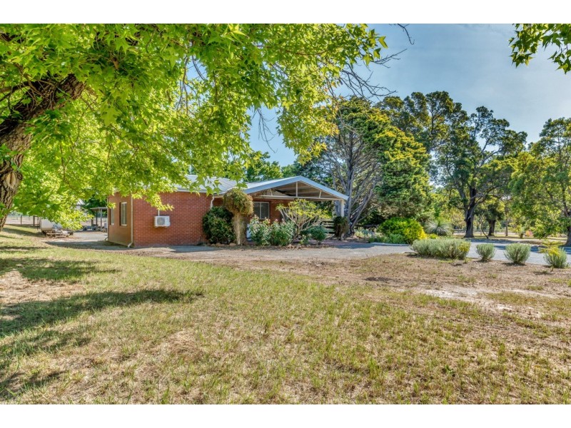 2395 South Western Highway, Serpentine WA 6125