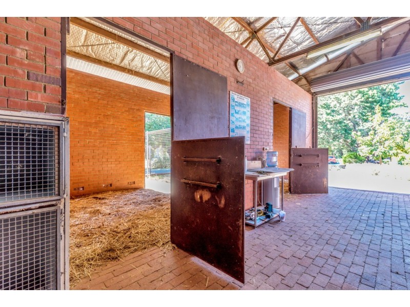 2395 South Western Highway, Serpentine WA 6125