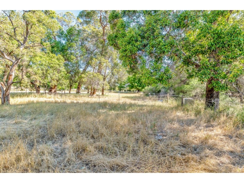 2395 South Western Highway, Serpentine WA 6125