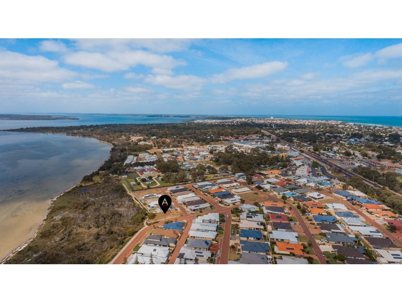 1 Bee Way, Falcon WA 6210