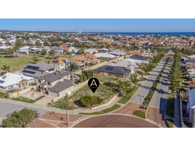 86 Baloo Crescent, Wannanup WA 6210