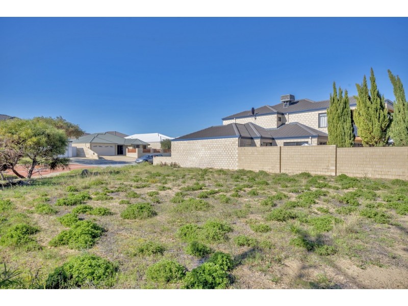 86 Baloo Crescent, Wannanup WA 6210