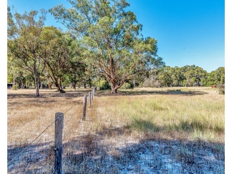 29 Coffey Road, Serpentine WA 6125