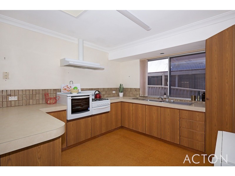 12 Tanderra Place, South Yunderup WA 6208