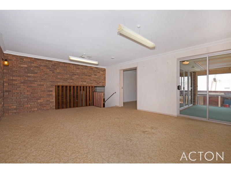 12 Tanderra Place, South Yunderup WA 6208