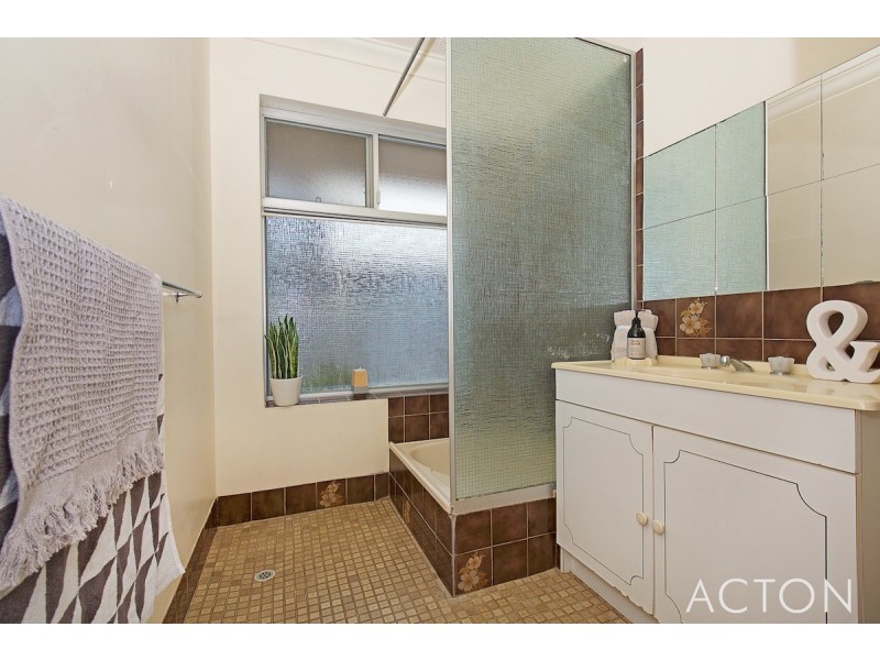 12 Tanderra Place, South Yunderup WA 6208