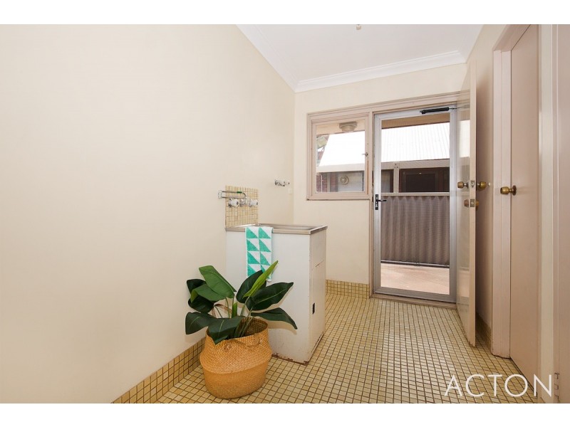 12 Tanderra Place, South Yunderup WA 6208