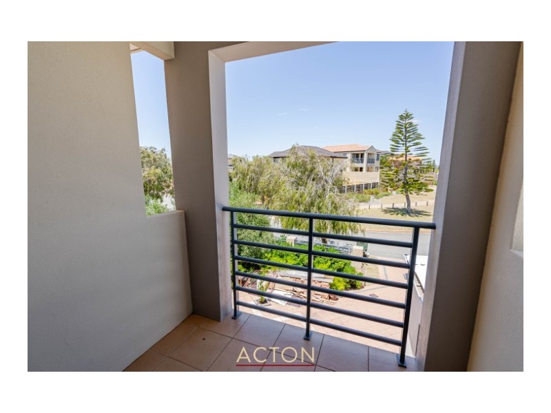 18 SEAVIEW PARADE, Wannanup WA 6210