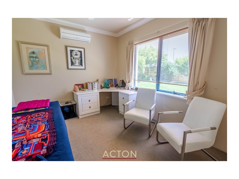 18 SEAVIEW PARADE, Wannanup WA 6210