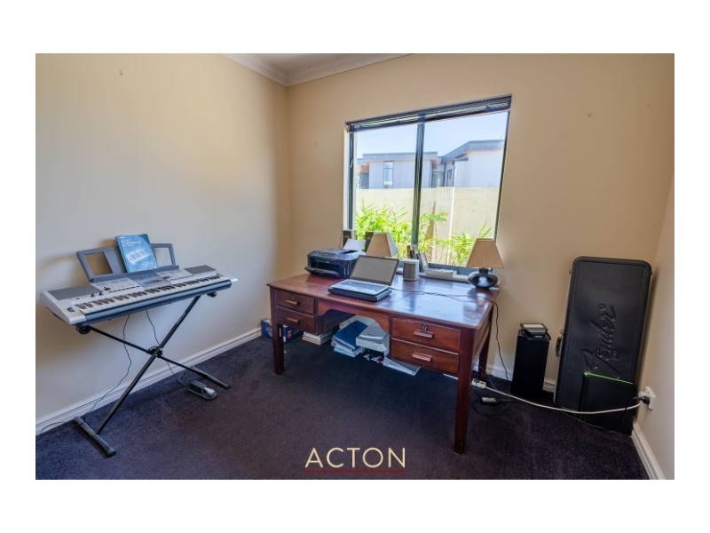 18 SEAVIEW PARADE, Wannanup WA 6210