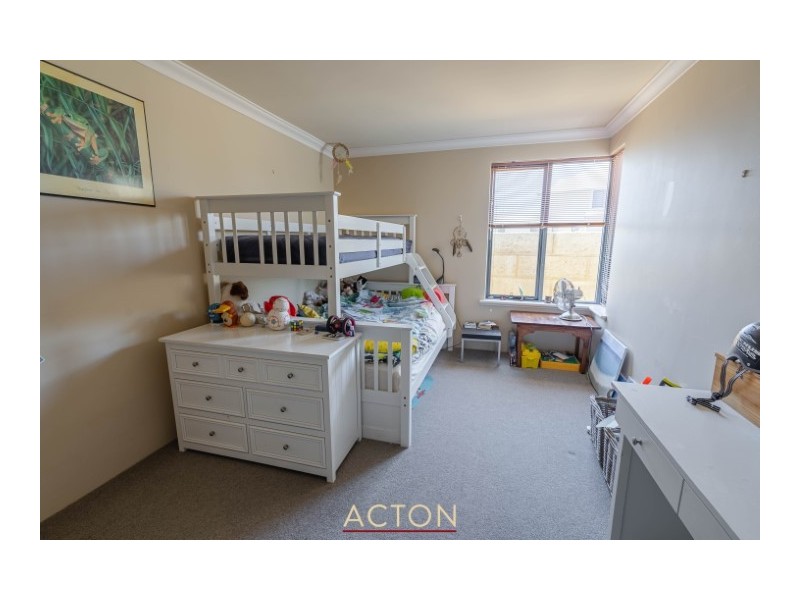 18 SEAVIEW PARADE, Wannanup WA 6210
