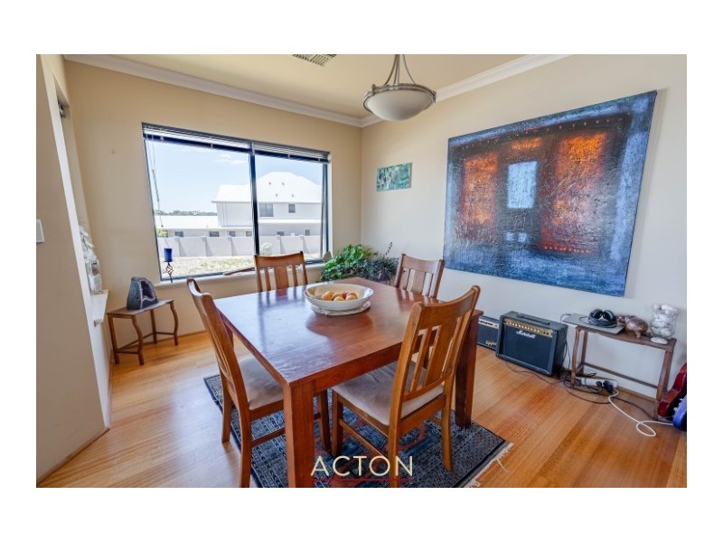 18 SEAVIEW PARADE, Wannanup WA 6210