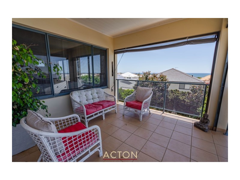 18 SEAVIEW PARADE, Wannanup WA 6210