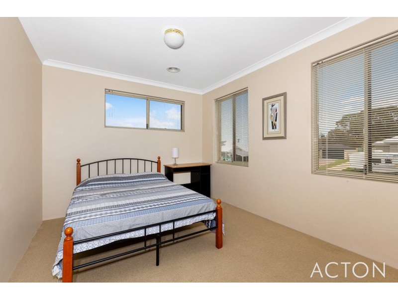 27 Peppertree Close, Wannanup WA 6210