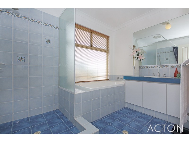 27 Peppertree Close, Wannanup WA 6210