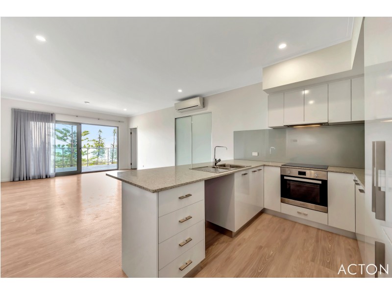 31/150 Boardwalk Boulevard, Halls Head WA 6210