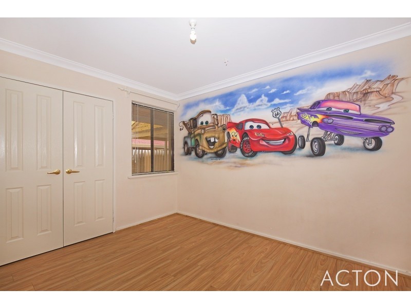 19 Sandford Crescent, Halls Head WA 6210