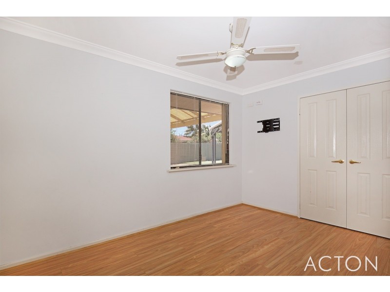 19 Sandford Crescent, Halls Head WA 6210