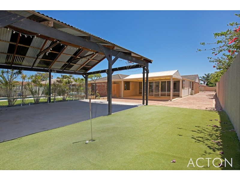 19 Sandford Crescent, Halls Head WA 6210