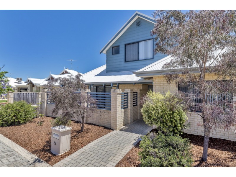 24 Carnarvon Way, Erskine WA 6210