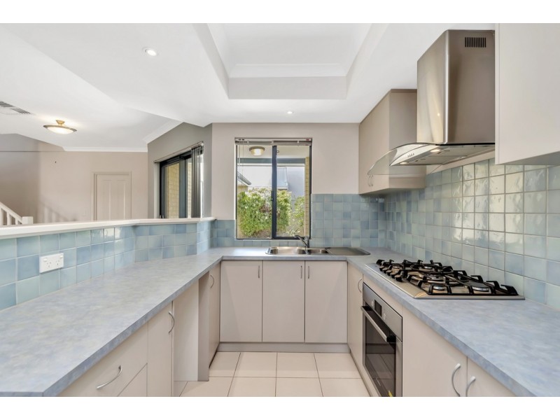 24 Carnarvon Way, Erskine WA 6210