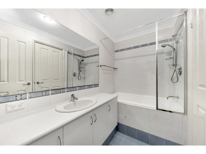 24 Carnarvon Way, Erskine WA 6210