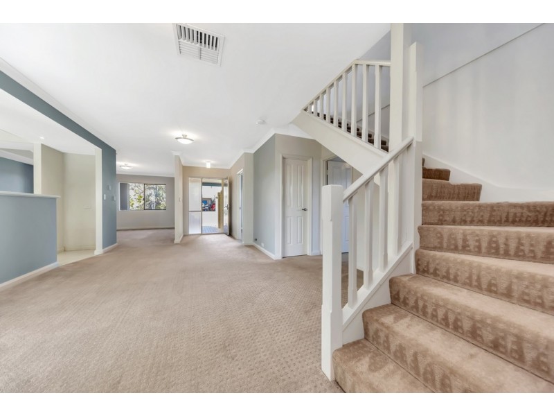 24 Carnarvon Way, Erskine WA 6210