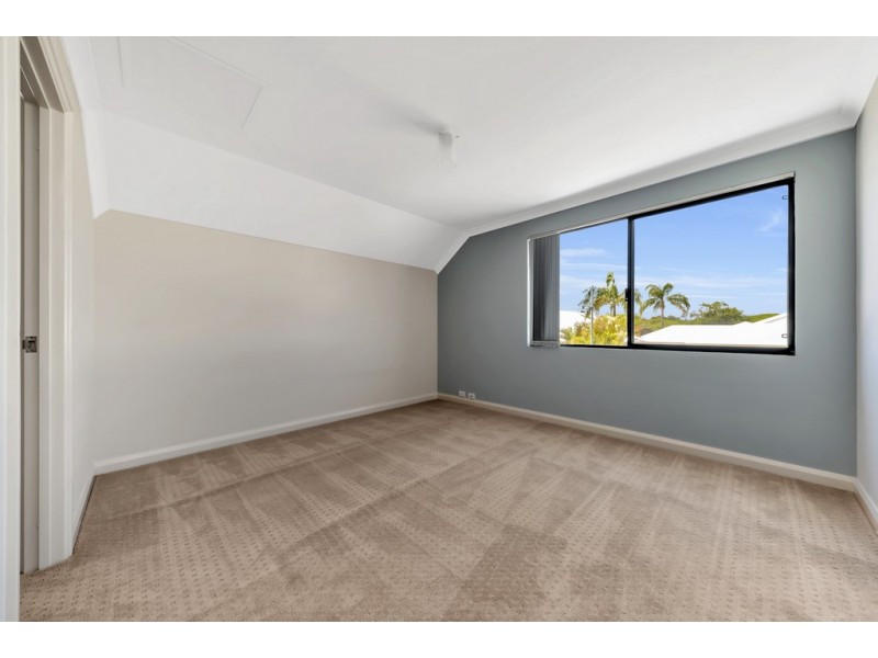 24 Carnarvon Way, Erskine WA 6210