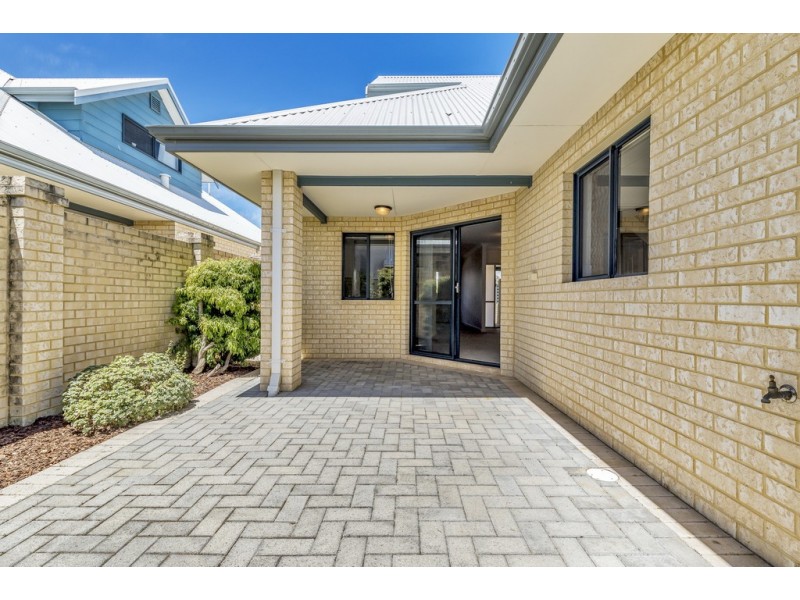 24 Carnarvon Way, Erskine WA 6210