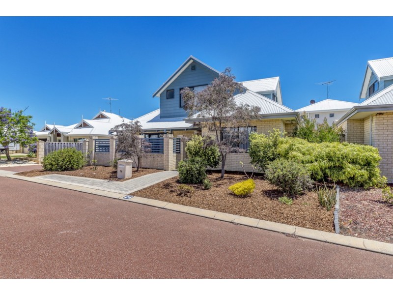 24 Carnarvon Way, Erskine WA 6210