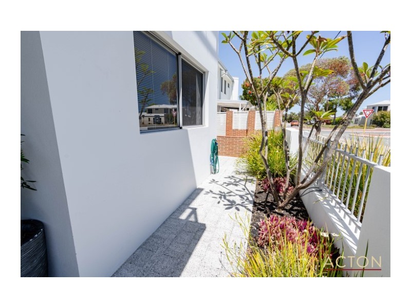 1/33 Cooper Street, Mandurah WA 6210