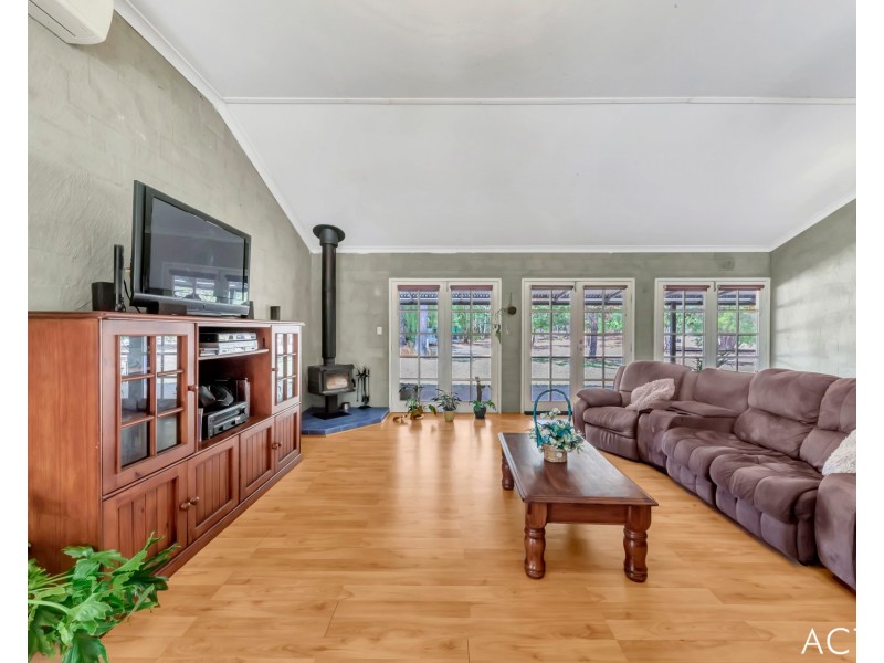 633 Southern Estuary Road, Lake Clifton WA 6215