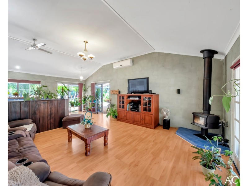 633 Southern Estuary Road, Lake Clifton WA 6215