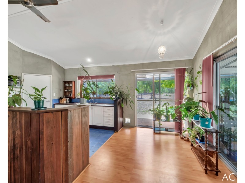 633 Southern Estuary Road, Lake Clifton WA 6215