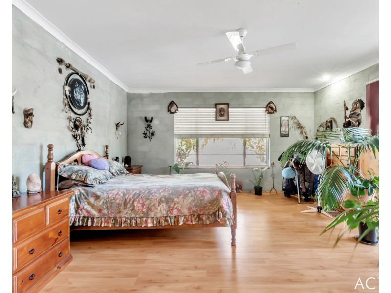 633 Southern Estuary Road, Lake Clifton WA 6215