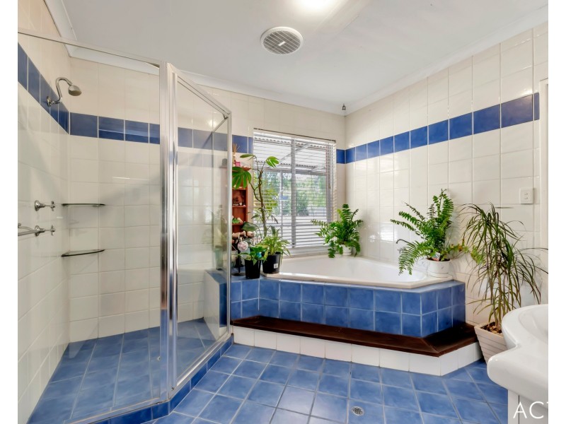 633 Southern Estuary Road, Lake Clifton WA 6215