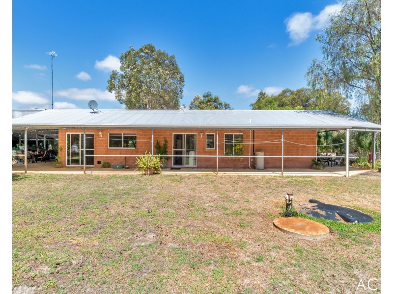633 Southern Estuary Road, Lake Clifton WA 6215