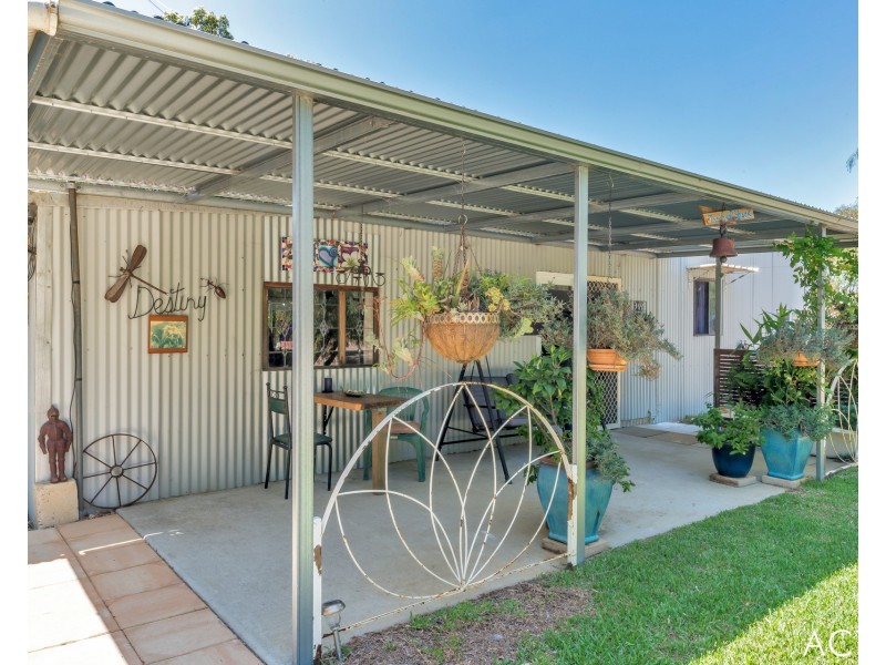 633 Southern Estuary Road, Lake Clifton WA 6215