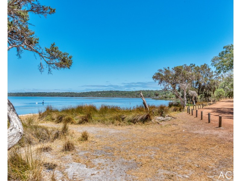 633 Southern Estuary Road, Lake Clifton WA 6215