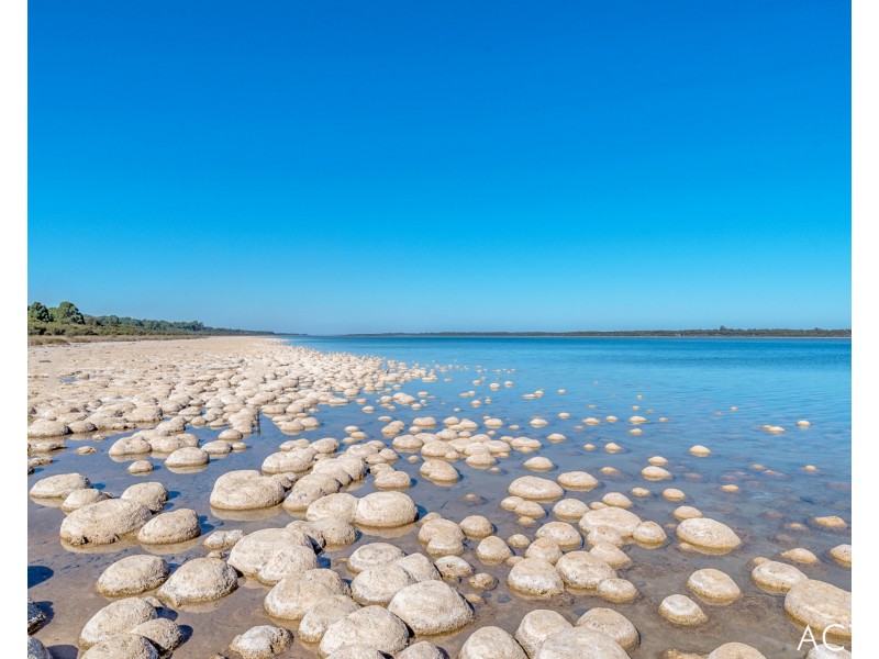 633 Southern Estuary Road, Lake Clifton WA 6215