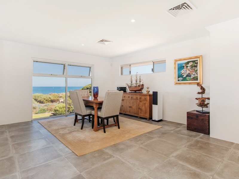 95 Boardwalk Boulevard, Halls Head WA 6210