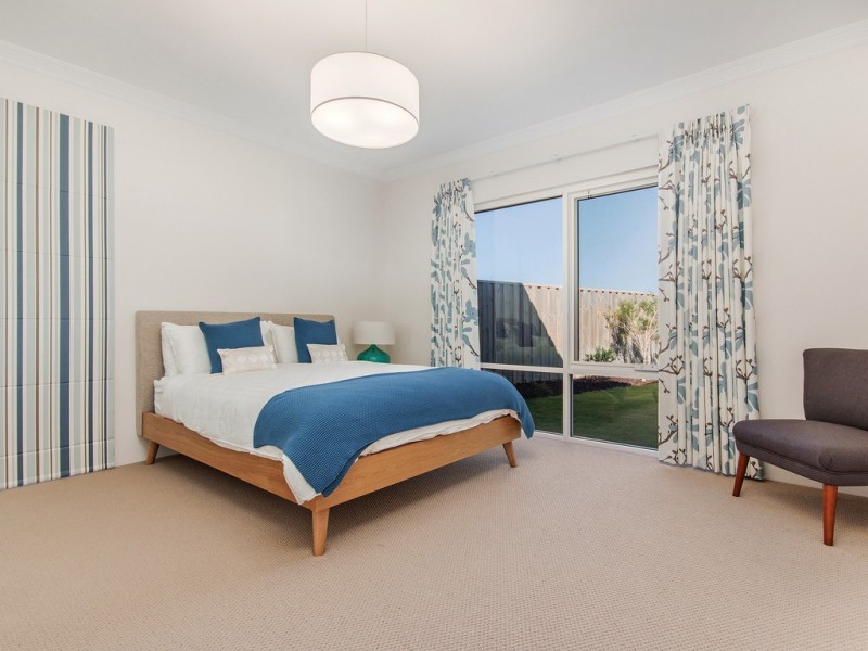 95 Boardwalk Boulevard, Halls Head WA 6210