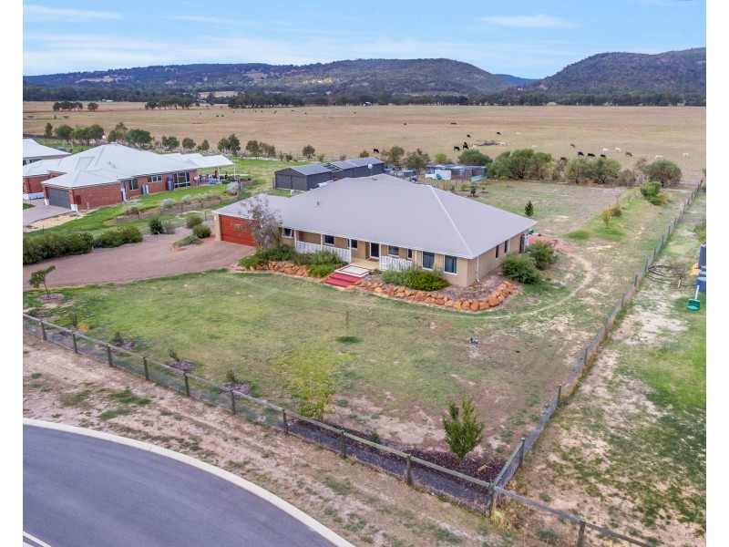 94 Rangeview Loop, Serpentine WA 6125