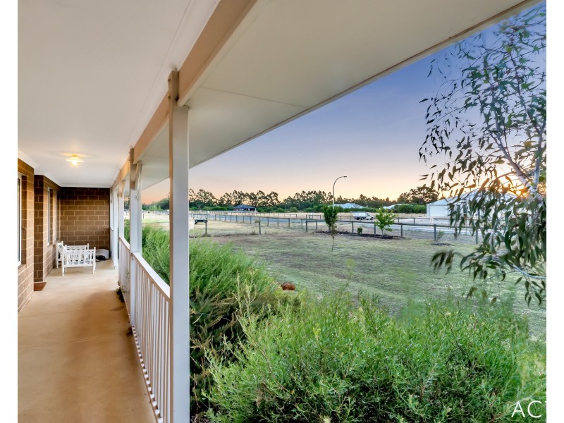 94 Rangeview Loop, Serpentine WA 6125