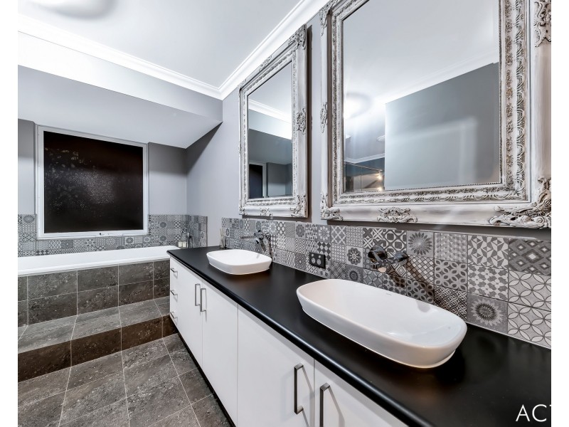 94 Rangeview Loop, Serpentine WA 6125